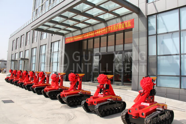 Train loading and delivery of Chongqing fire rescue Corps