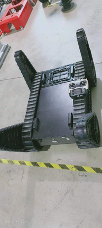 PS1000 Swinging Arm All Terrain Tracked Robot Chassis from China 