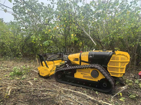 Firebreak Creation Robot: Powerful Path Opener for Rescue Missions, Racing Against Time to Extinguish Wildfires!