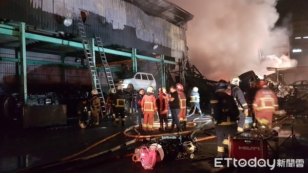 Guoxing Intelligent Fire Fighting Robot serves Taiwan, China