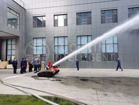 Water pumping test of explosion-proof fire fighting reconnaissance robot